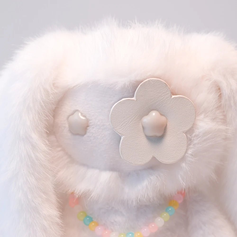 JUJU EASTER WHITE CLOSE