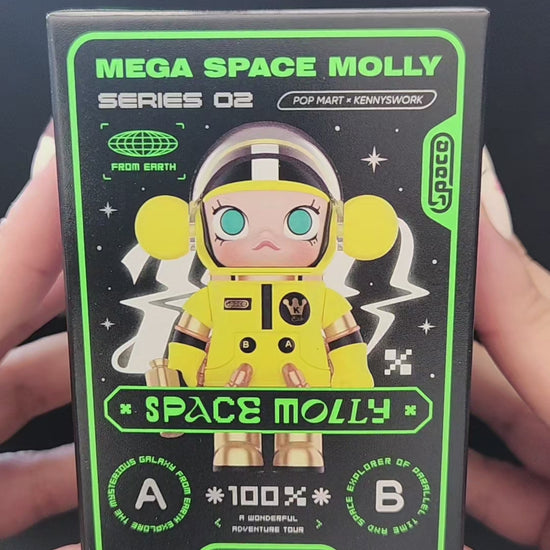 MEGA SPACE MOLLY 100% 2B Unboxing
